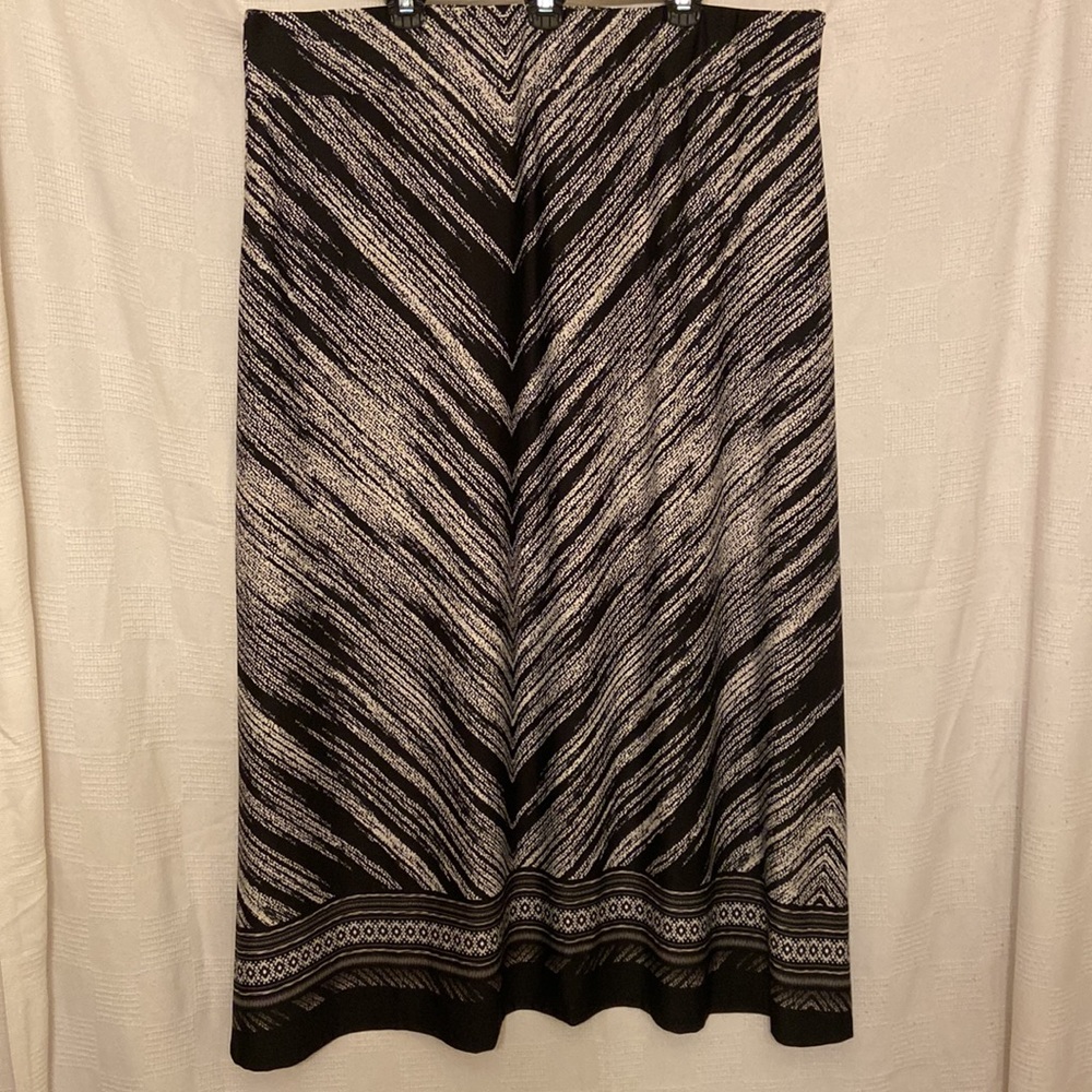 EUC New Directions Maxi Skirt, size US 2X - Picture 3 of 7